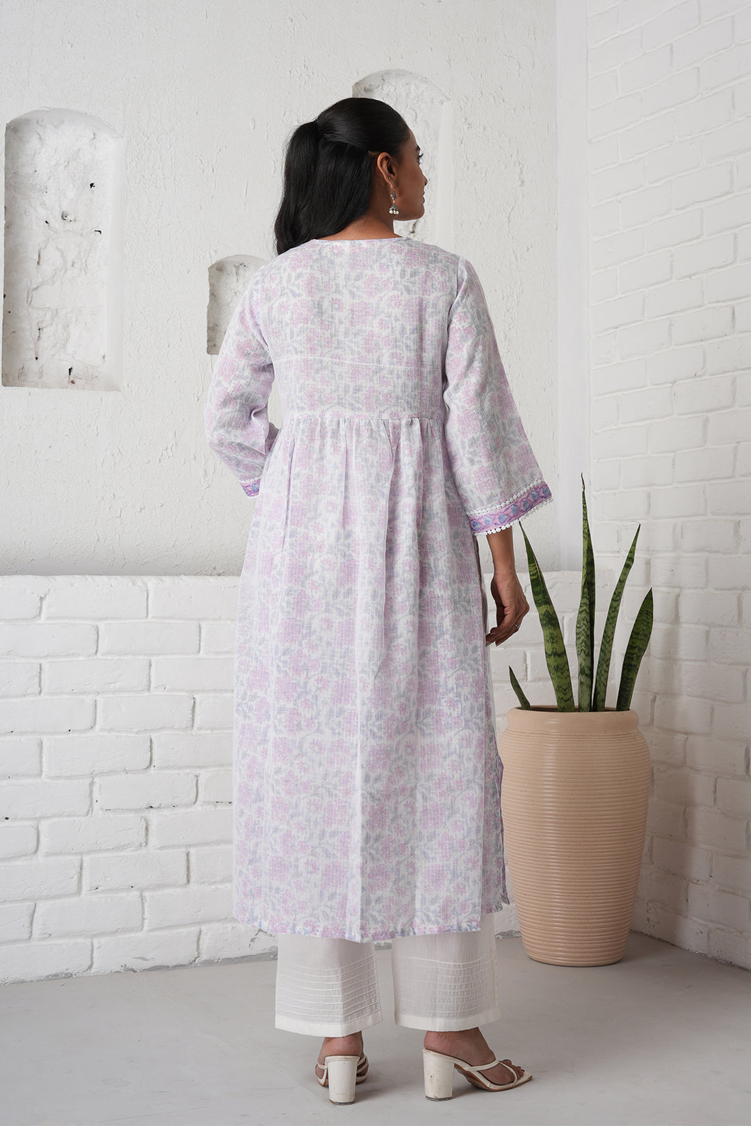 फूलWARI White Kota Doria Kurta Set of 2