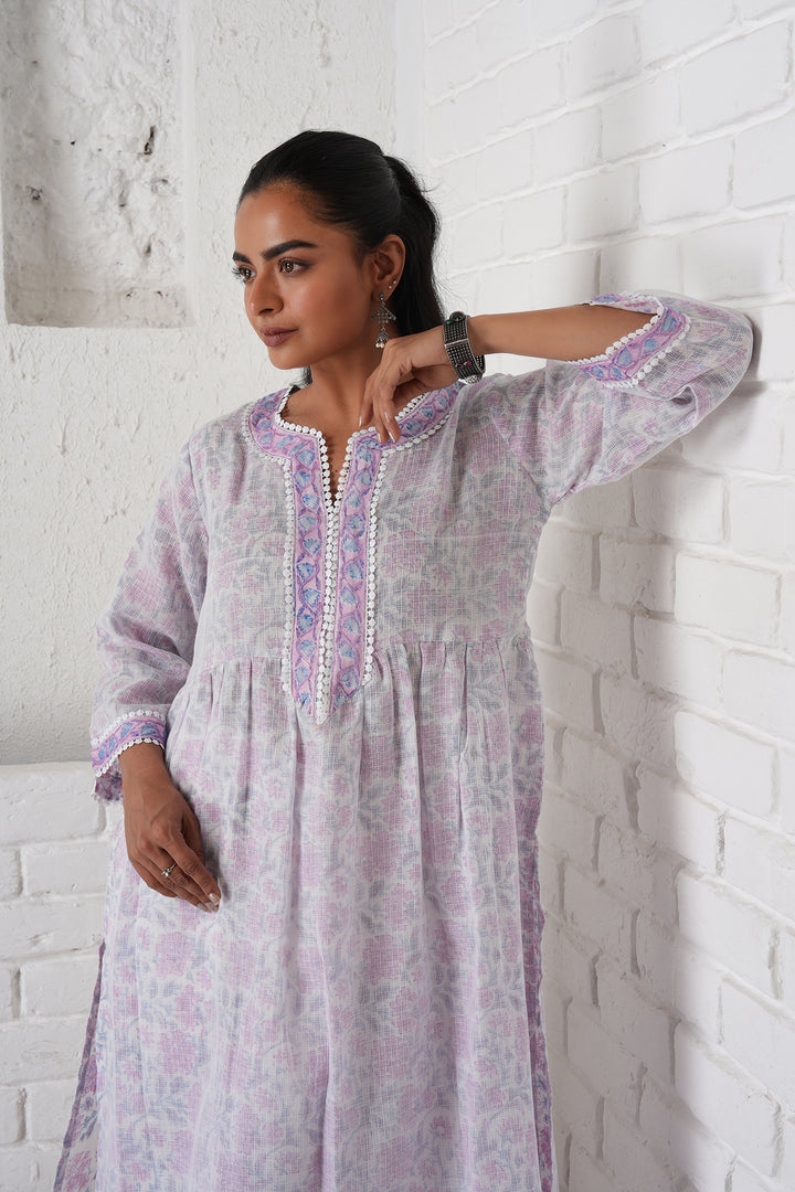 फूलWARI White Kota Doria Kurta Set of 2