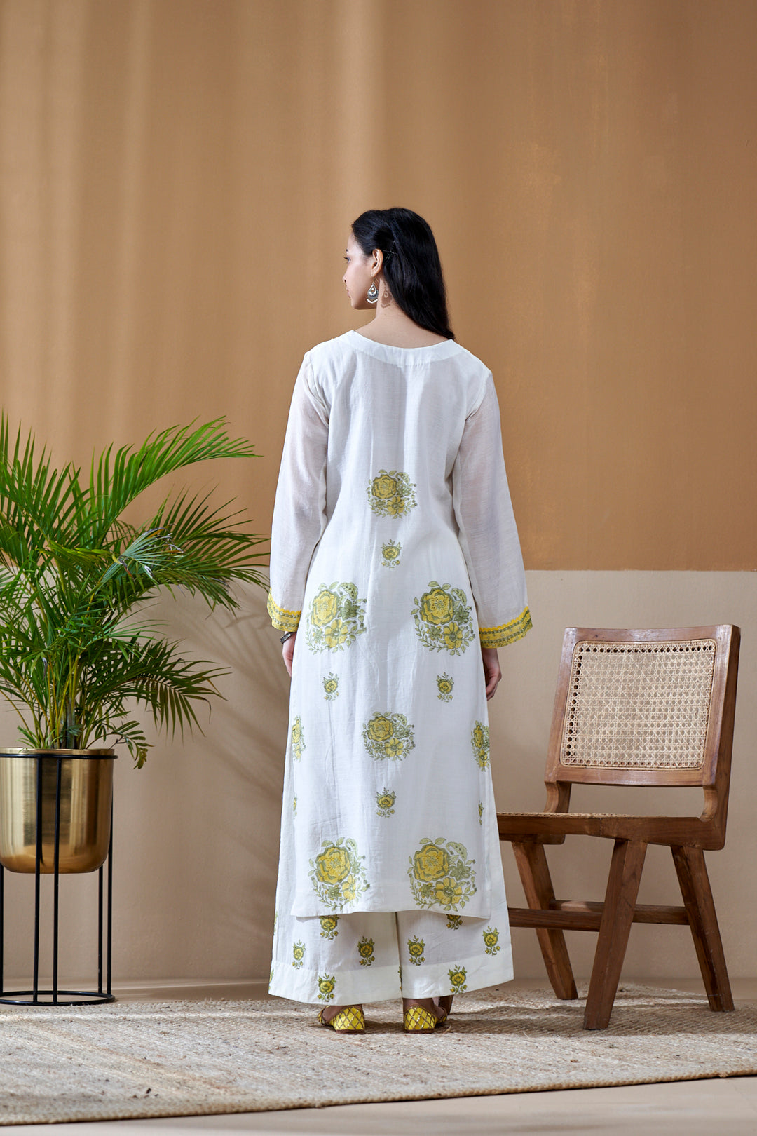 Gulab White Chanderi Mulmul Straight Suit Set of 3