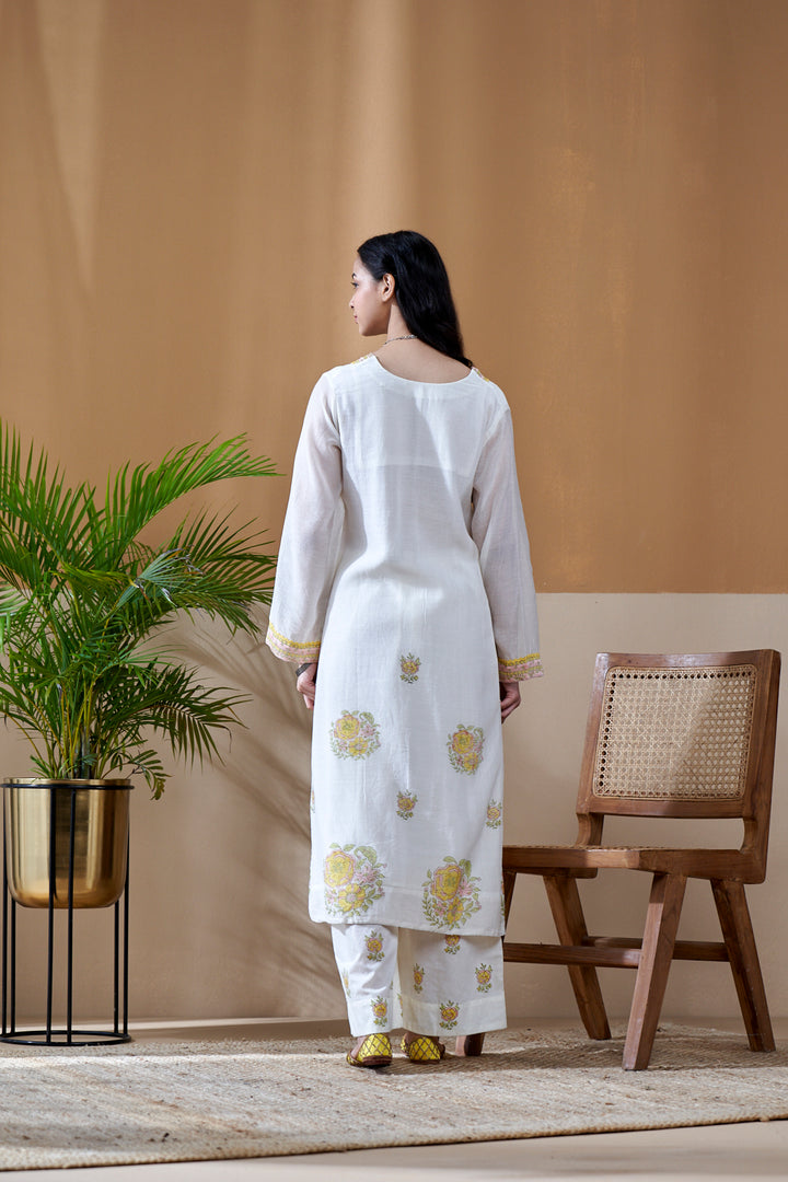 Gulab White Chanderi Mulmul Suit Set of 3