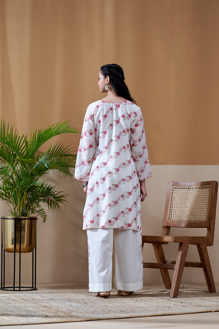 Gulab White Chanderi Mulmul Short Kurta Set of 3