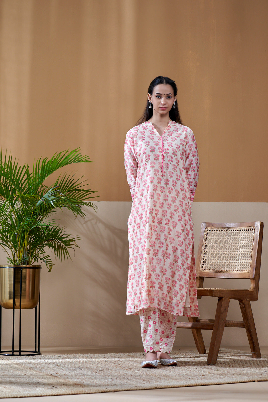 Zarin Off White Buti Chanderi Suit Set of 3
