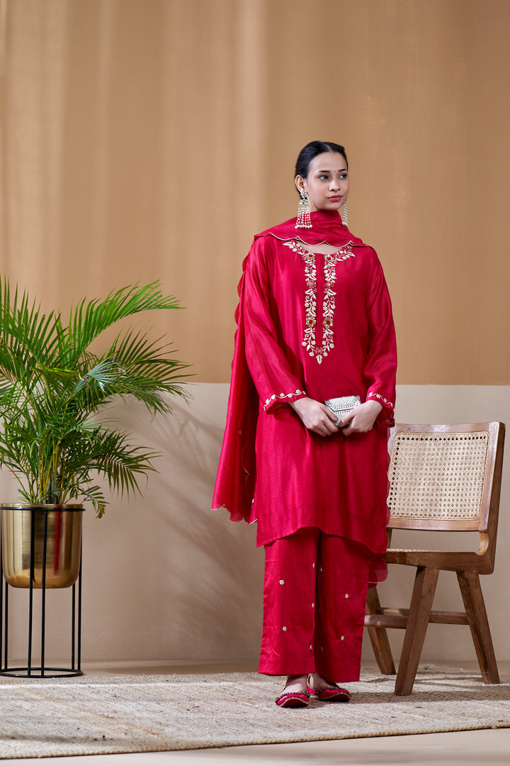 Ishq Red Kurta Set of 3