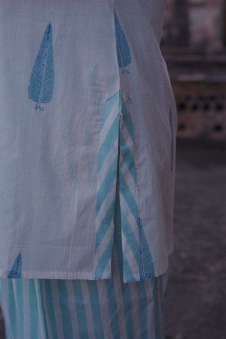 Safaid White Kurta with Electric Blue Farshi Salwar Set of 2