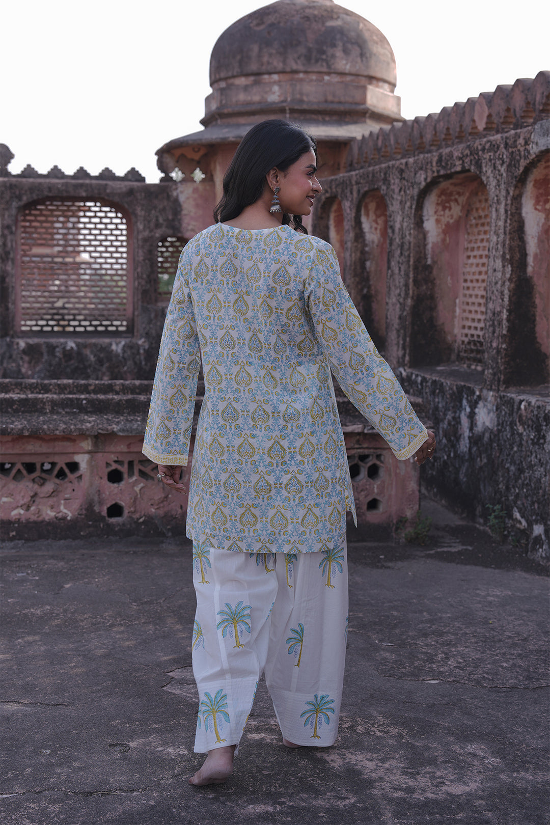 Safaid Turquoise Kurta with White Farshi Salwar Set of 2