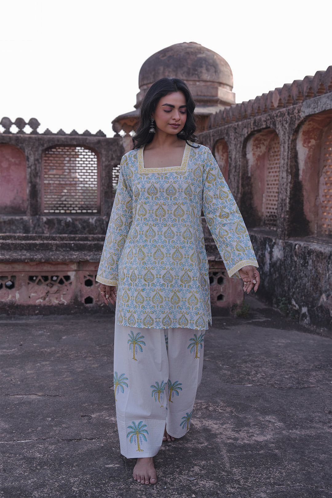 Safaid Turquoise Kurta with White Farshi Salwar Set of 2