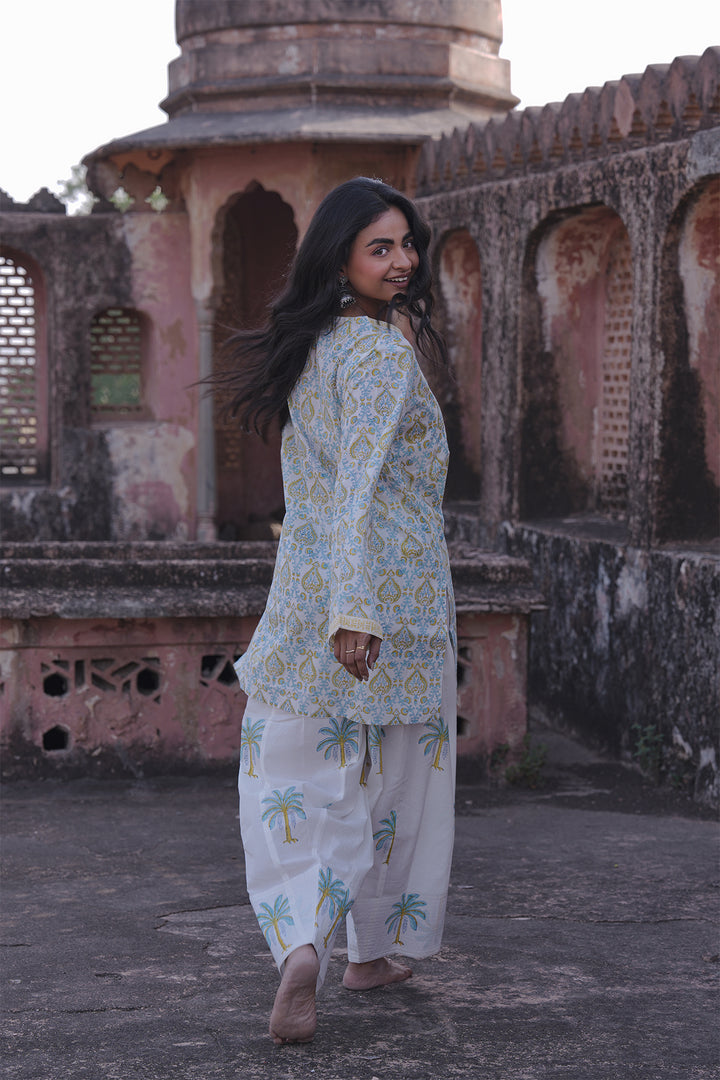 Safaid Turquoise Kurta with White Farshi Salwar Set of 2