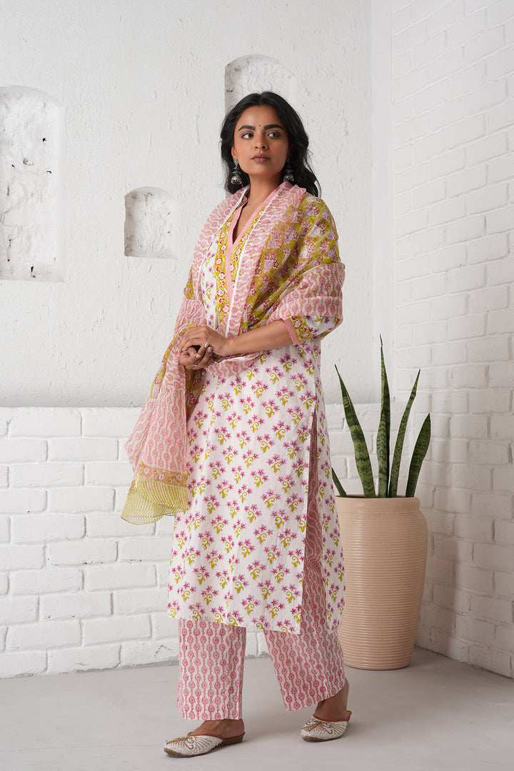 Rangrez White Buti Cotton Kurta Set of 3