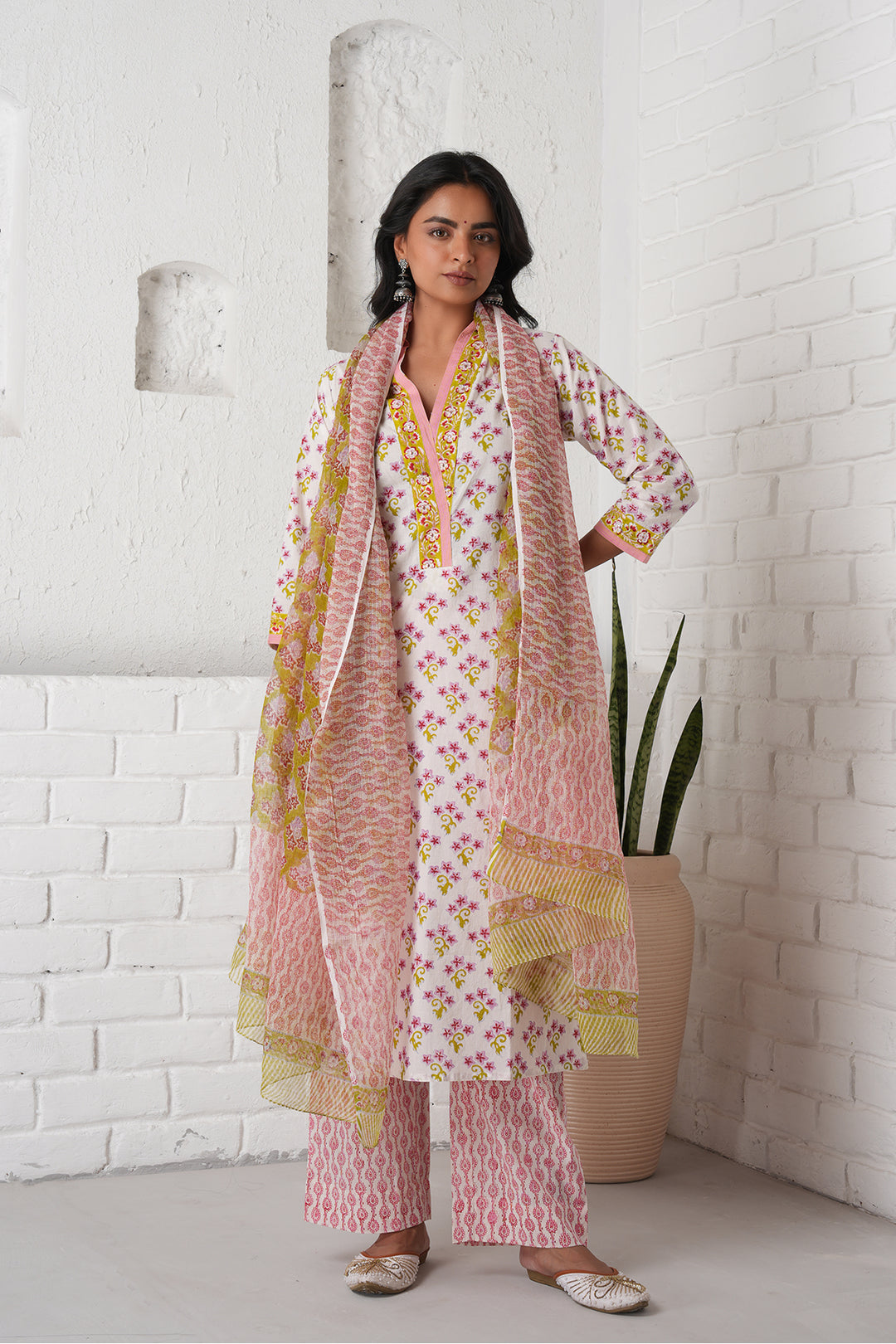 Rangrez White Buti Cotton Kurta Set of 3