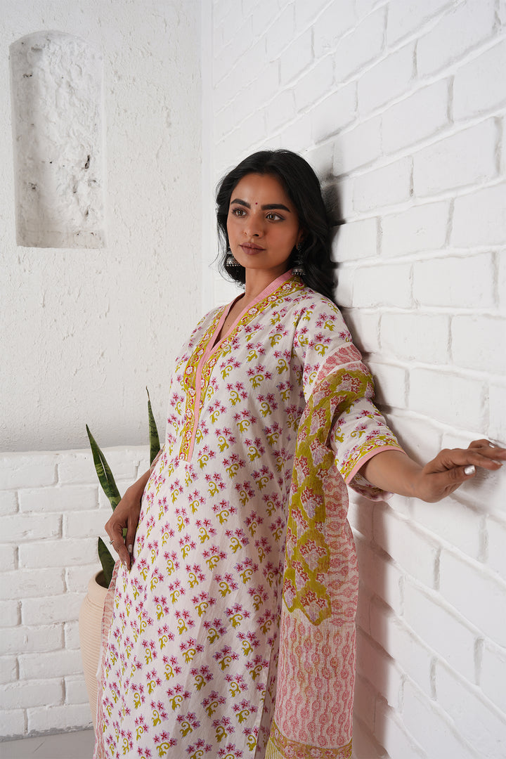 Rangrez White Buti Cotton Kurta Set of 3