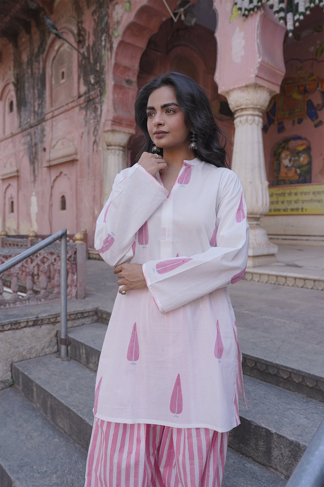 Safaid White Kurta with Pink Farshi Salwar Set of 2