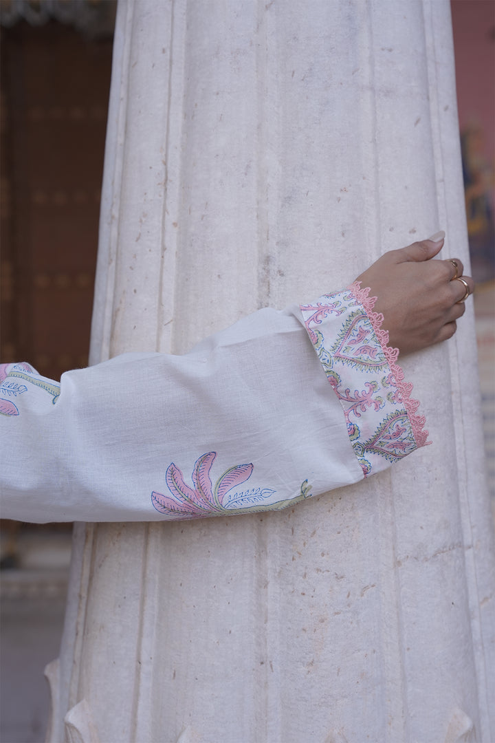Safaid White Kurta with Pink Jaal Farshi Salwar Set of 2