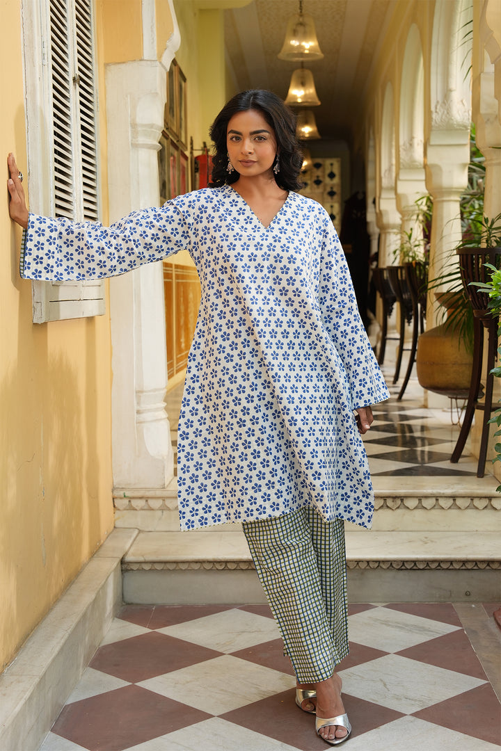 Pihu Blue Block Printed Cotton Kurta & Pant Set of 2