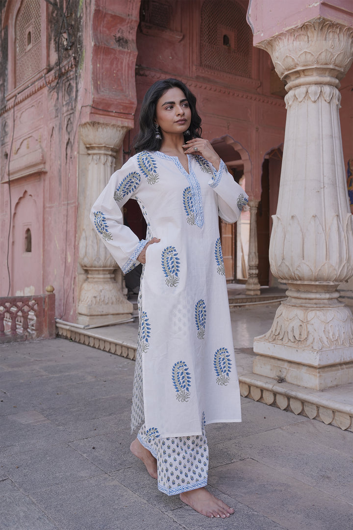 Safaid White Block Printed Kurta with Pant set of 2