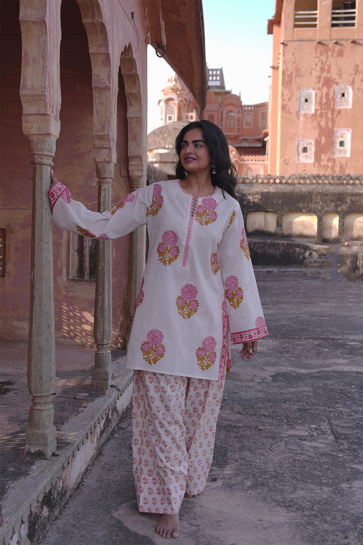 Safaid White Kurta with Pink Buti Farshi Salwar Set of 2