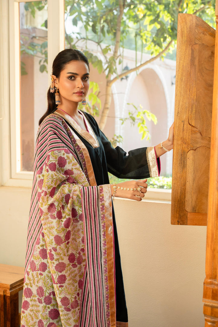 Rivaaz Black Plain A-Line Chanderi Suit Set of 3