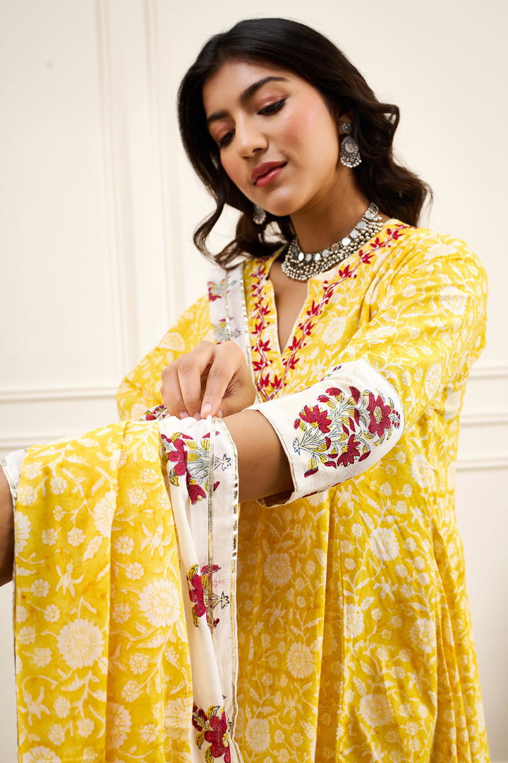 Roohi Yellow A-line Kurta with Pant and Dupatta- Set of 3