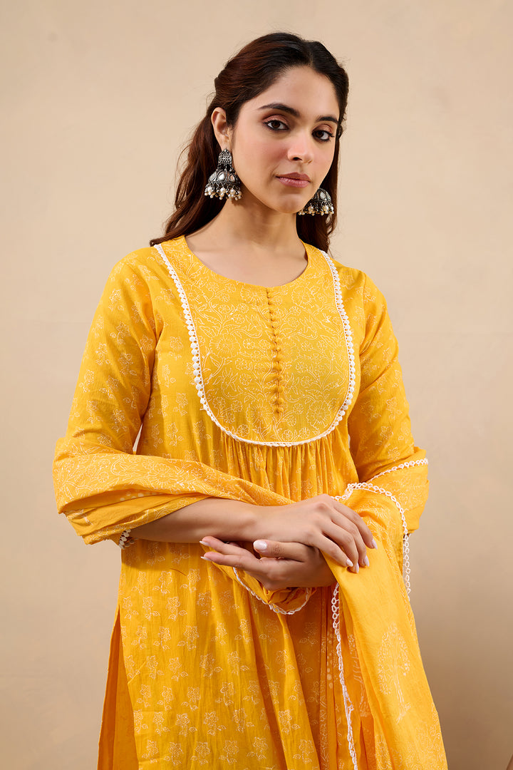 Hoor Yellow Straight Kurta with pant and Dupatta - 3 pcs Set