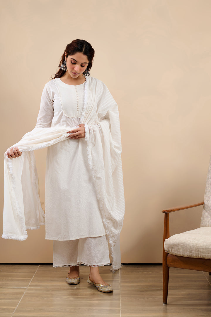 Hoor White Straight Kurta with pant and Dupatta - 3 pcs Set