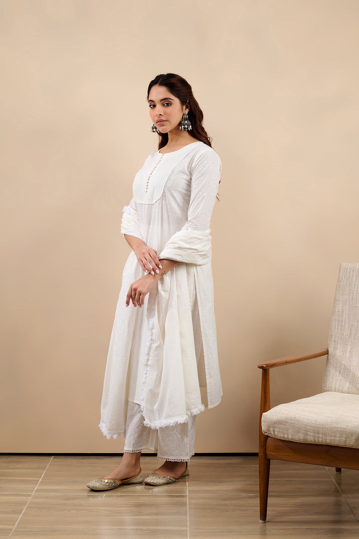 Hoor White Straight Kurta with pant and Dupatta - 3 pcs Set