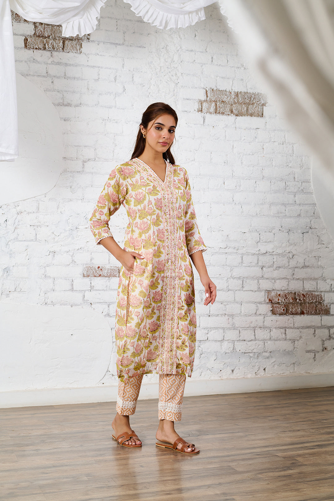 Raahat 2.O lotus Kota Doria Set of 3