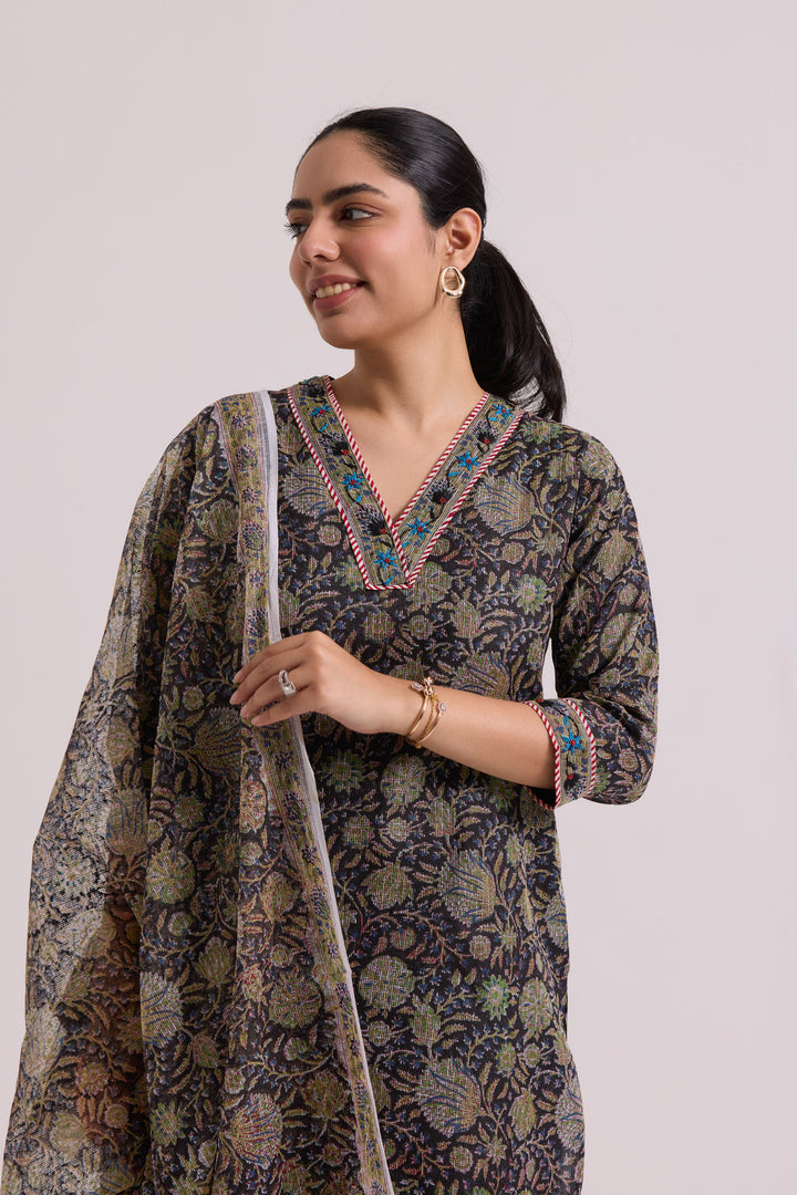 फूलWARI Black & Red Kota Doria Set of 3