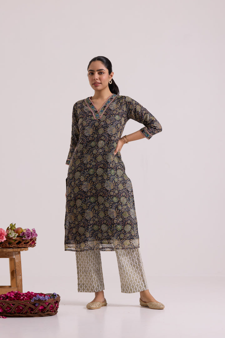 फूलWARI Black & Red Kota Doria Set of 3