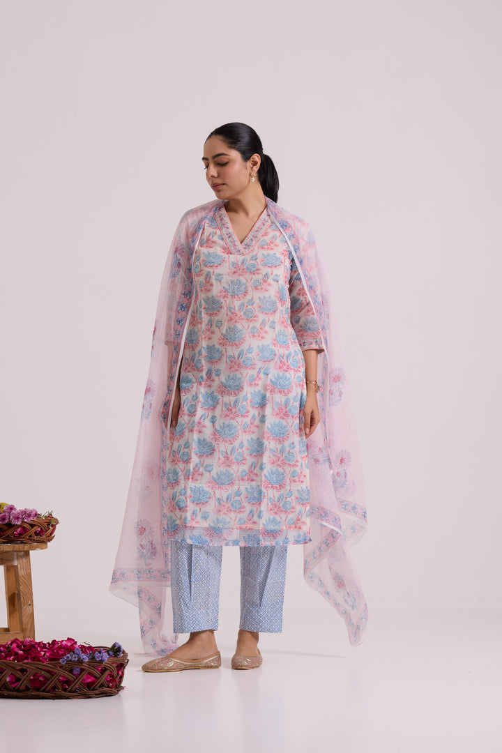 फूलWARI White Lotus Kota Doria Set of 3