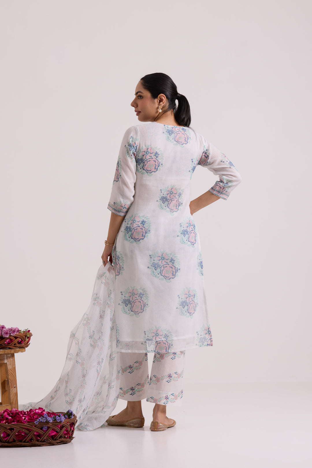 फूलWARI White Pink Gulab Kota Doria Set of 3