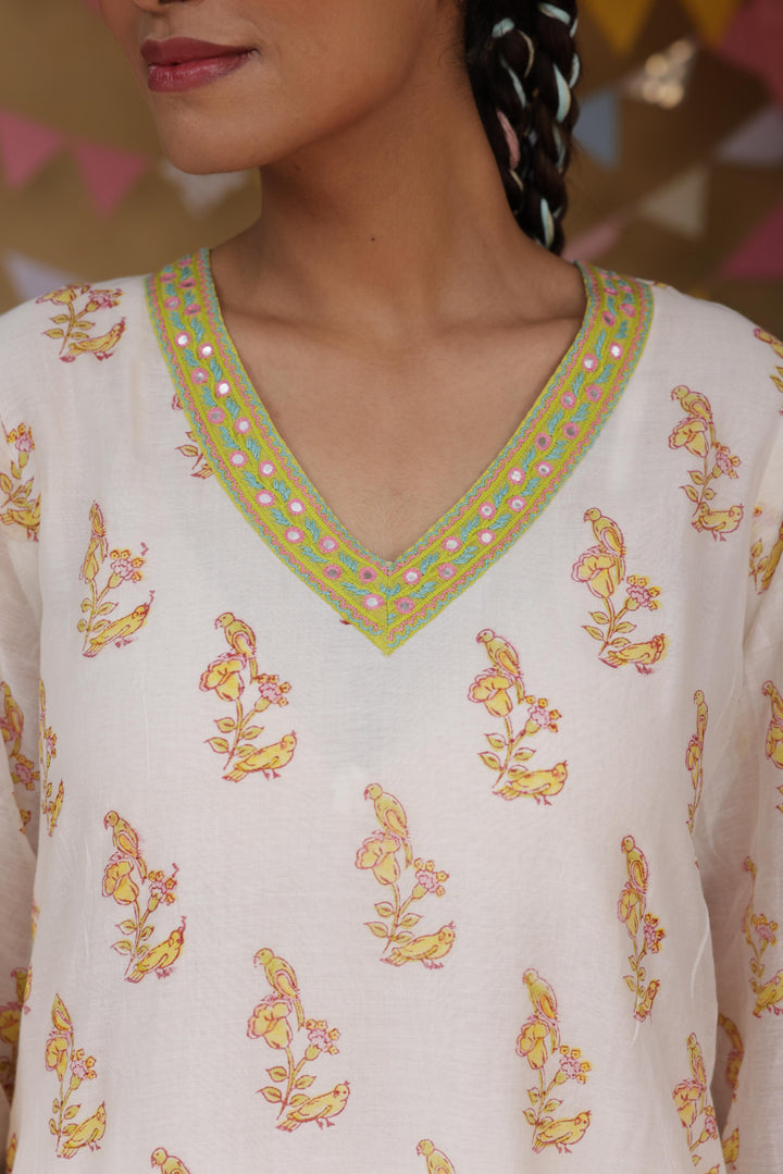 Cotton candy White Green Chanderi Mulmul Kurta set of 3