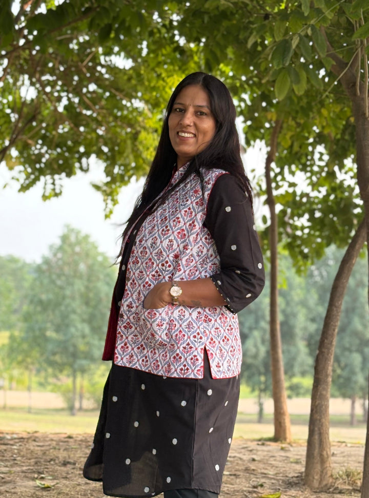 Reversible Quilted Sleeveless Grey Jacket