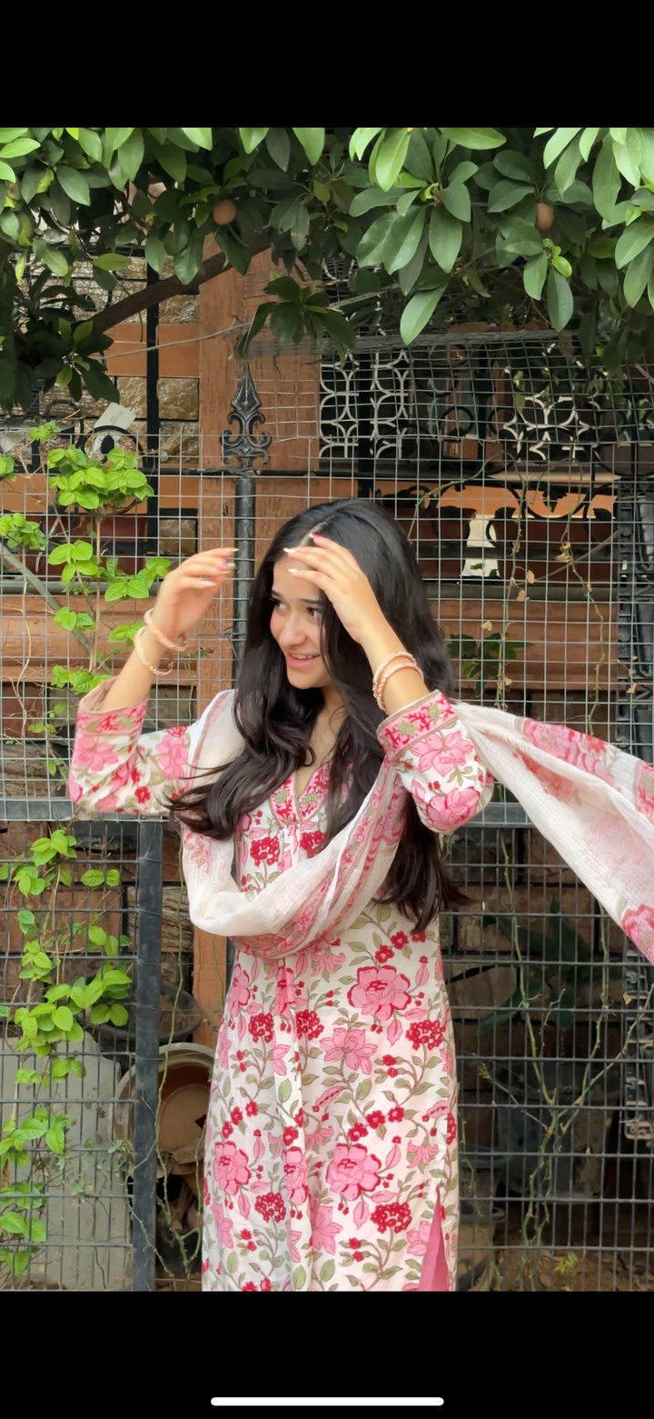 Rangrez White & Pink Jaal Cotton Kurta Set of 3