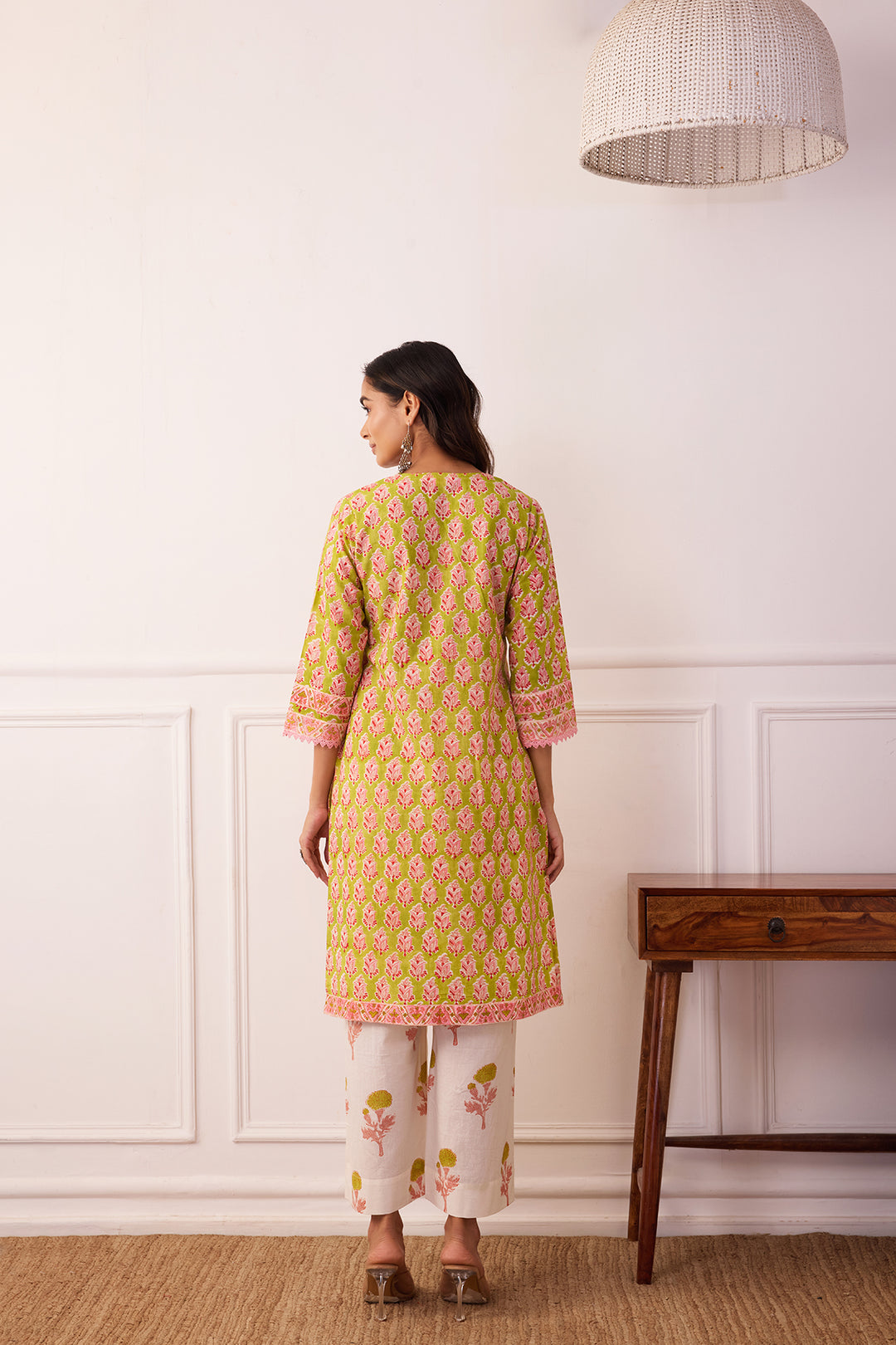 Gul-Posh White & Green Cotton Suit Set of 3