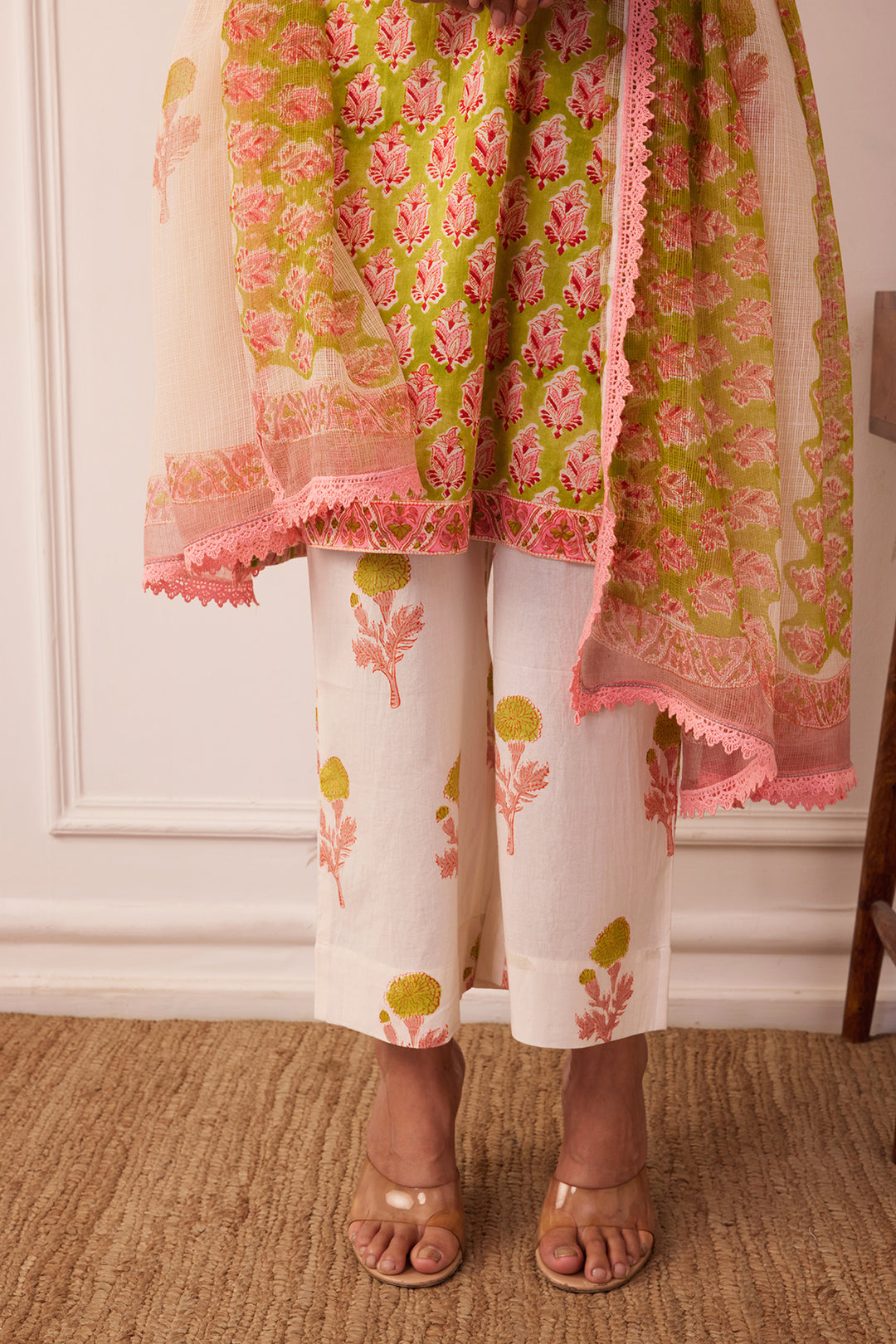 Gul-Posh White & Green Cotton Suit Set of 3