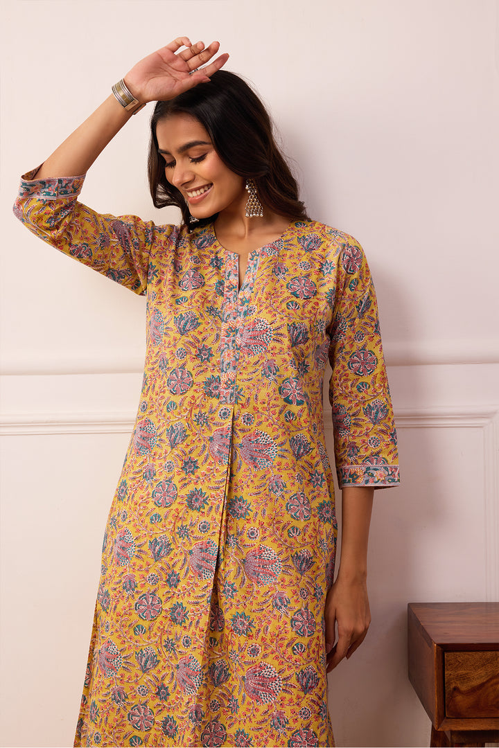 Gul-Posh Yellow Cotton Suit Set of 3