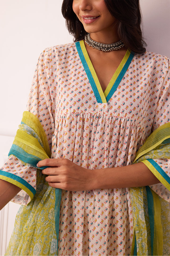 Gul-Posh White & Green Cotton Suit Set of 3