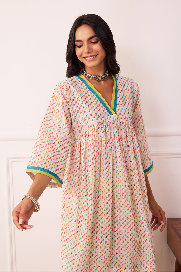 Gul-Posh White & Green Cotton Suit Set of 3
