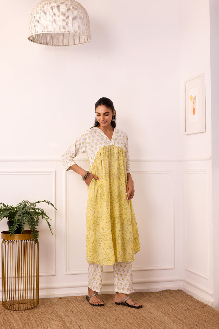 Ambarsariya Yellow Kurta & Pant Set of 2