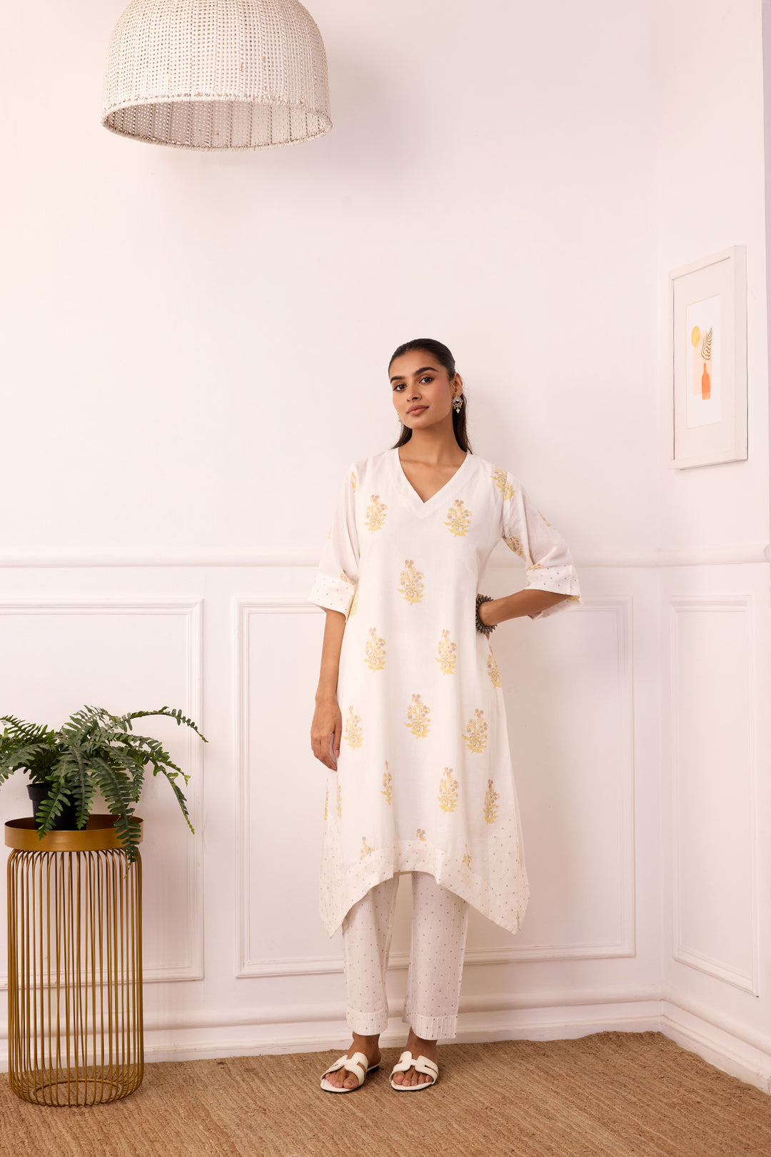 Ambarsariya White Kurta & Pant Set of 2