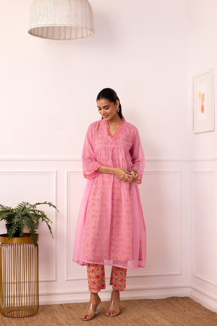 Sukoon Pink Handblock Printed Kota Doria Set with slip set of 3