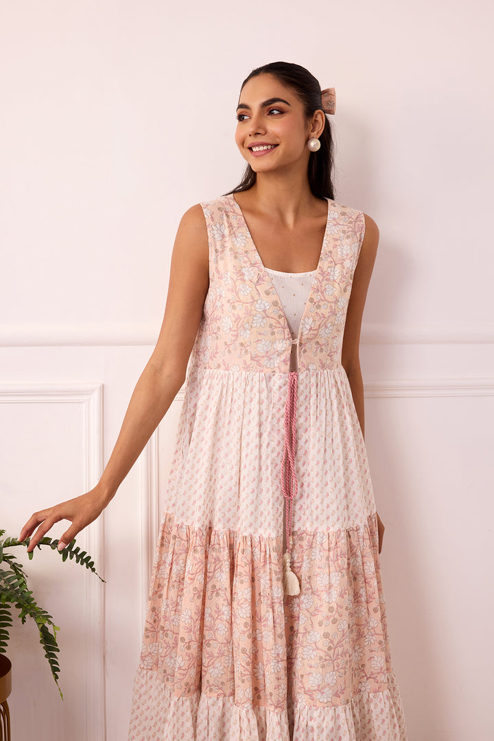 Ambarsariya White & Peach Sleeve Less Frill Dress